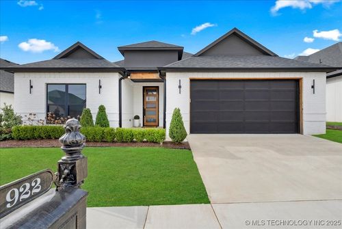 922 W 86th St, Tulsa, OK, 74132-3543 | Card Image