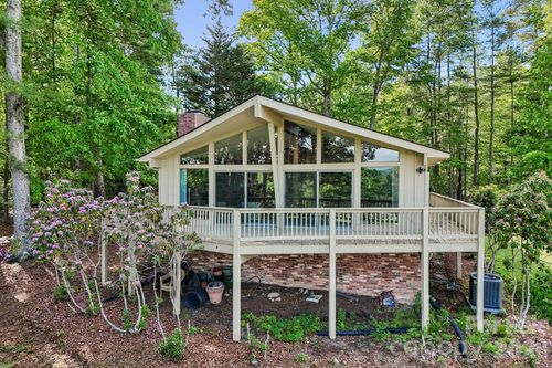 3 Greenbriar Woods Cir, Etowah, NC, 28729-9734 | Card Image