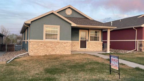 1945 S Oakcrest Ave, Casper, WY, 82601-4753 | Card Image