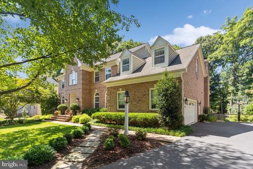 3285 Willow Glen Dr, Herndon, VA, 20171-1917 | Card Image
