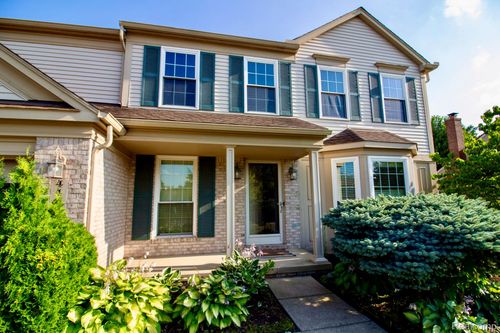 44569 Greenbriar Ct, Van Buren Township, MI, 48111-5141 | Card Image