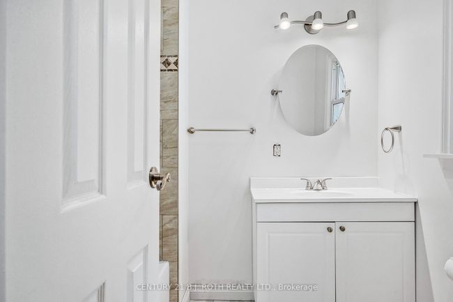 118 Wellington St W, House other with 2 bedrooms, 2 bathrooms and 8 parking in Barrie ON | Image 17