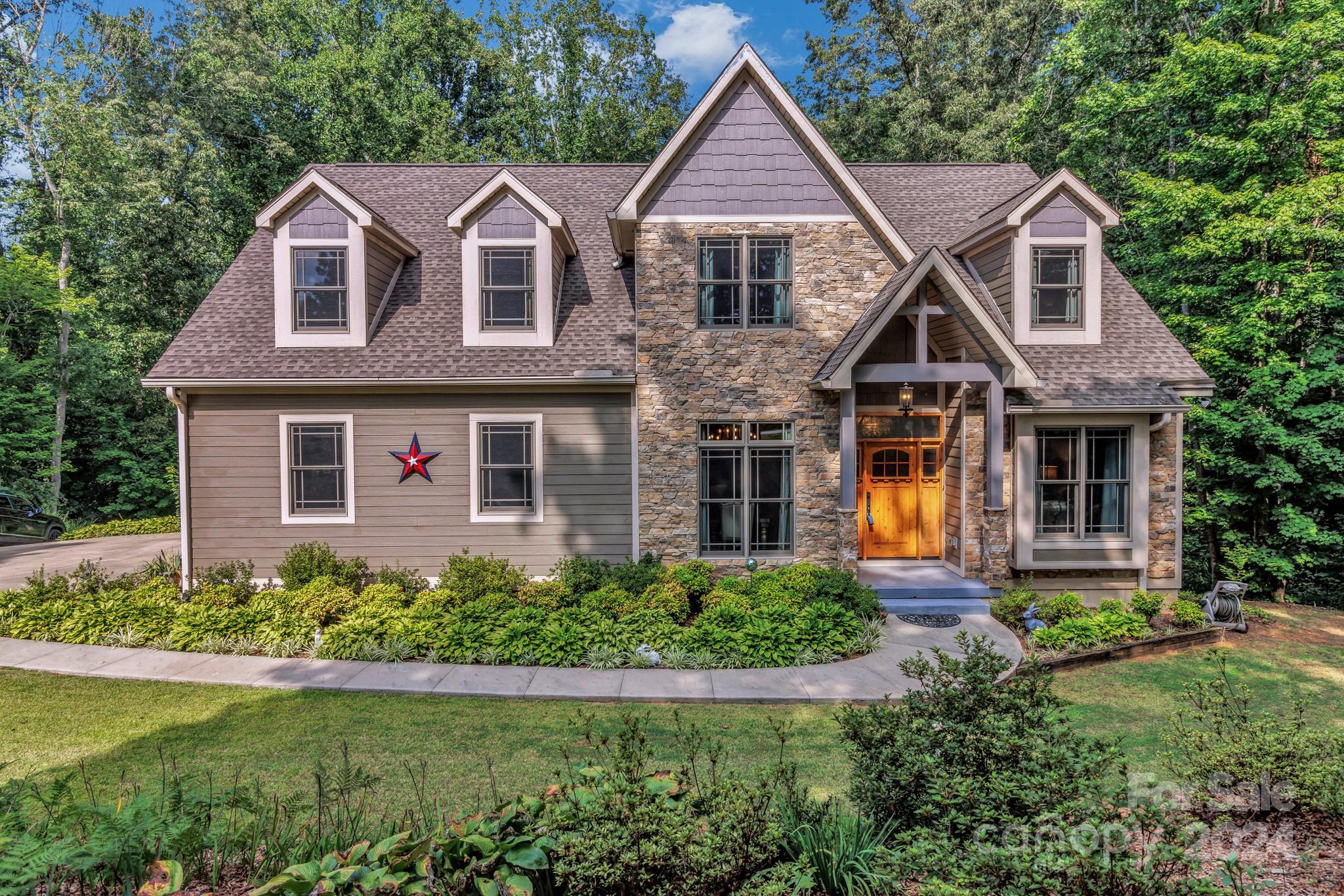 Bryson Rd, Candler, NC 28715