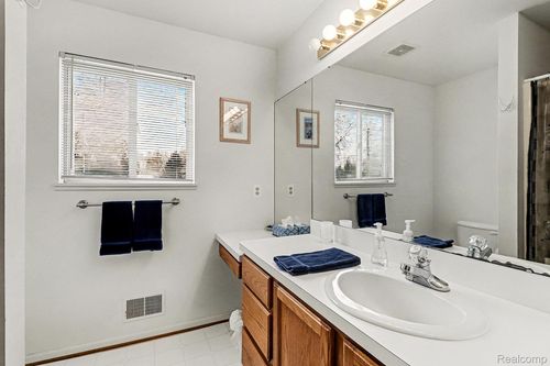 4420 Mckeachie Rd, White Lake, MI, 48383-1623 | Card Image