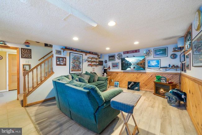 310 Manor Cir, House other with 4 bedrooms, 3 bathrooms and null parking in FOLSOM PA | Image 25