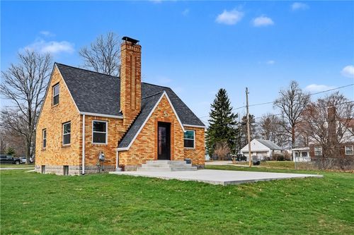 10179 Perry Hwy, Wexford, PA, 15090-9701 | Card Image