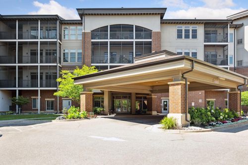 318-7100 Metro Blvd, Edina, MN, 55439-2144 | Card Image