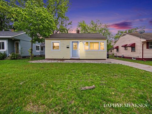 1083 Amity Ave, Muskegon, MI, 49442-3710 | Card Image