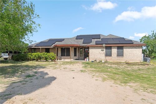 564 N La Paloma St, Rio Grande City, TX, 78582-9557 | Card Image