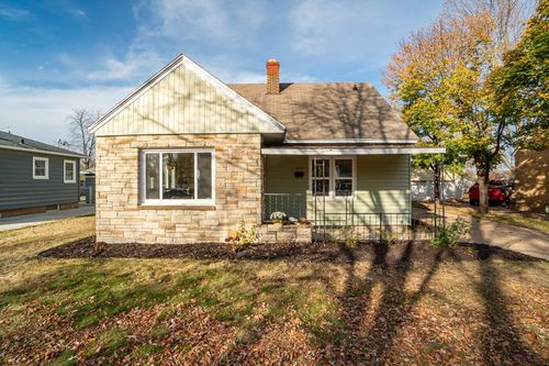 1912 Hoover Ave, Eau Claire, WI, 54701-4427 | Card Image