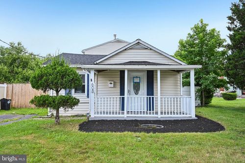 608 Milmont Ave, FOLSOM, PA, 19033-3129 | Card Image