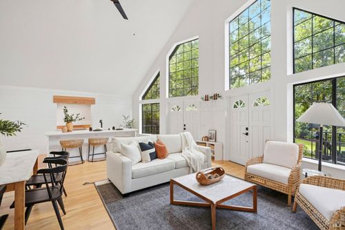 30 Glen Road, Novato, CA, 94945 | Card Image