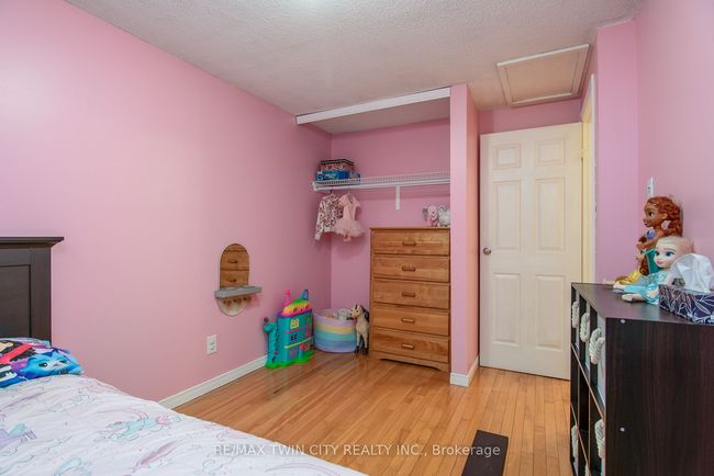 32 - 634 Strasburg Rd, Condo with 3 bedrooms, 2 bathrooms and 1 parking in Kitchener ON | Image 37
