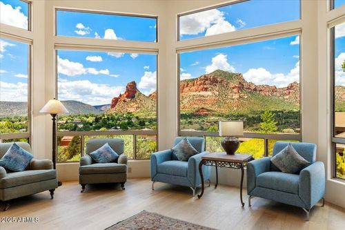 195 Alta Vista Dr, Sedona, AZ, 86351-6908 | Card Image