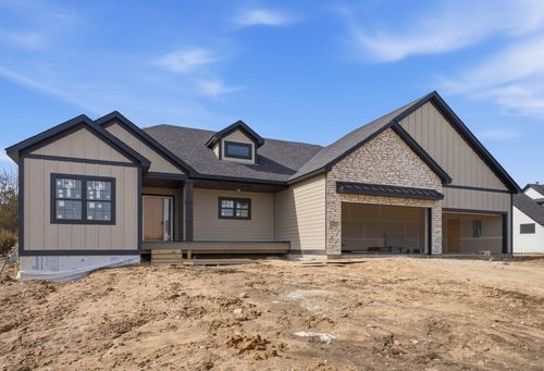 376 Moelter Ln, Hudson, WI, 54016-1169 | Card Image