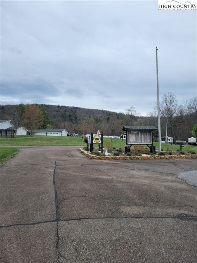 184 Club House Dr, Home with 0 bedrooms, 0 bathrooms and null parking in Ennice NC | Image 31