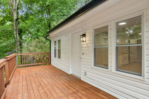 137 Stratton Blvd, Ashland City, TN, 37015-1614 | Card Image
