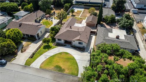 12566 Dolan Ave, Downey, CA, 90242-3825 | Card Image