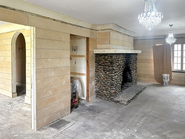 454 E Atherton Rd, House other with 4 bedrooms, 2 bathrooms and null parking in Flint MI | Image 4