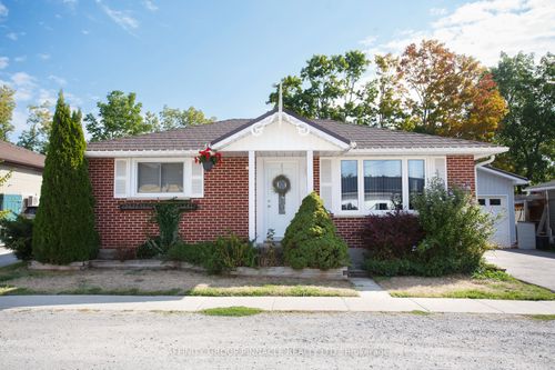 74 William St, Kawartha Lakes, ON, K0M1A0 | Card Image