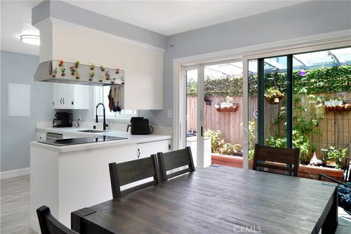 c-313 N Acacia Ave, Fullerton, CA, 92831-4039 | Card Image