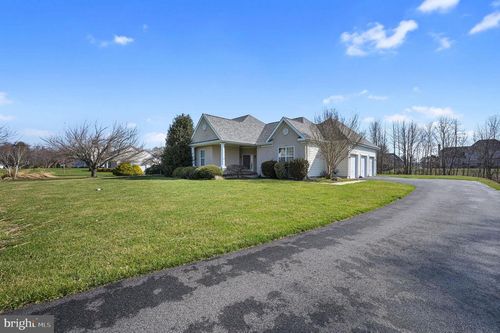 224 Putter Way, CAMDEN WYOMING, DE, 19934-4009 | Card Image