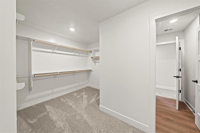Photo of similar model | Image 20