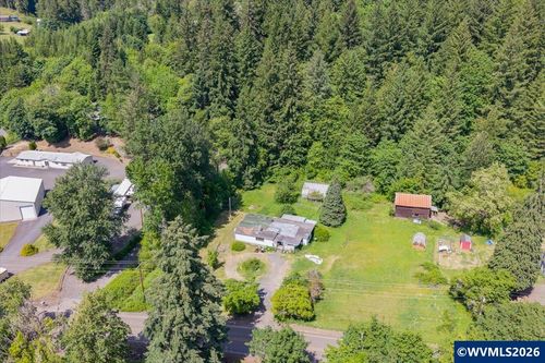 42521 N River Dr, Sweet Home, OR, 97386-9803 | Card Image