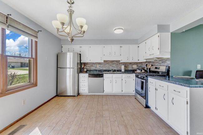 3822 Summersworth Run, House other with 3 bedrooms, 2 bathrooms and null parking in Fort Wayne IN | Image 7