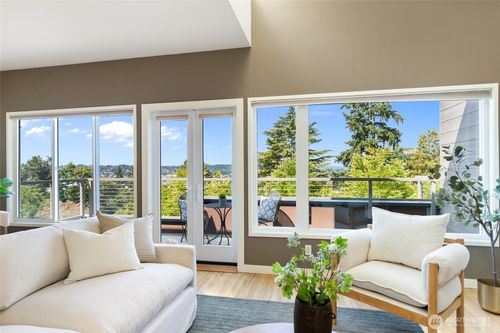 apt-10-101 Nw 58th St, Seattle, WA, 98107-2038 | Card Image