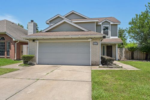 10422 N Pagewick Dr, Houston, TX, 77041-7892 | Card Image