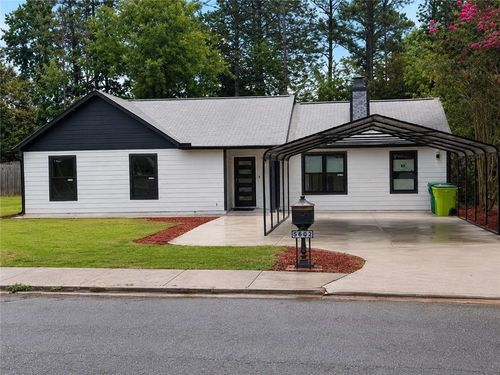5602 Phillips Dr, Morrow, GA, 30260-1045 | Card Image