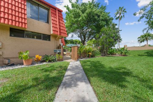 b-8141 Severn Dr, Boca Raton, FL, 33433-8339 | Card Image