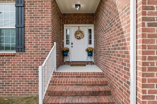 102 Bradford Way, Woodbury, TN, 37190-1680 | Card Image