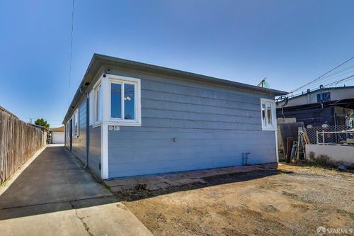 9312 Holly Street, Oakland, CA, 94603 | Card Image