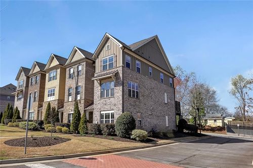 1389 Hawthorne Ave Se, Smyrna, GA, 30080-2180 | Card Image