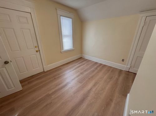 149 Glen St, New Britain, CT, 06051-6010 | Card Image