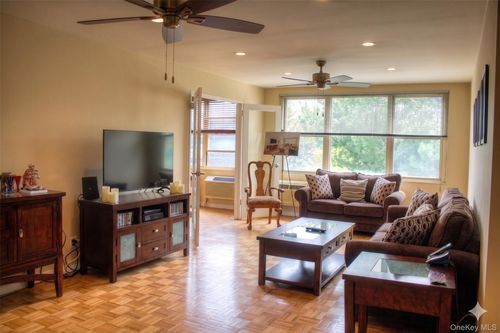 apt-7k-12 Old Mamaroneck Rd, White Plains, NY, 10605-2042 | Card Image