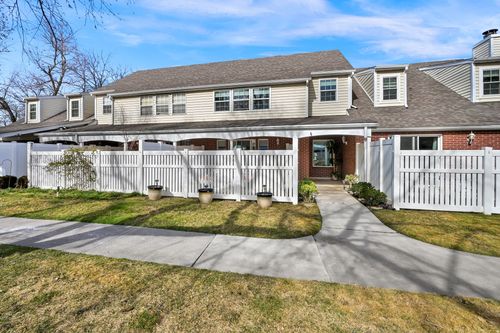 66 Brookside Ln, Centerville, UT, 84014-1472 | Card Image