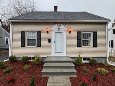 31 Ball St, House other with 4 bedrooms, 2 bathrooms and 4 parking in Worcester MA | Image 2