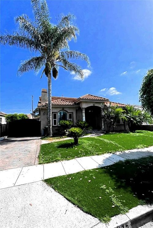 7915 Harper Ave, Downey, CA, 90241-2215 | Card Image