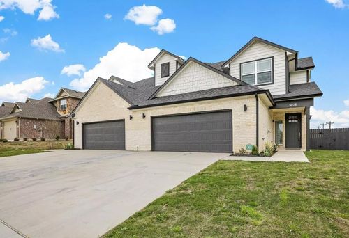 5018 Villas Dr, Sanger, TX, 76266-1530 | Card Image
