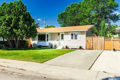 1606 Argyle Avenue, Saskatoon, SK, S7H2W7 | Card Image