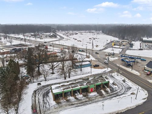 1671 River Rd, Muskegon, MI, 49445-1639 | Card Image