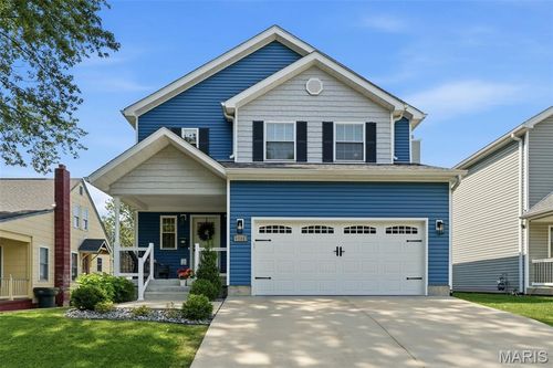 6980 Tholozan Ave, Saint Louis, MO, 63109-1180 | Card Image