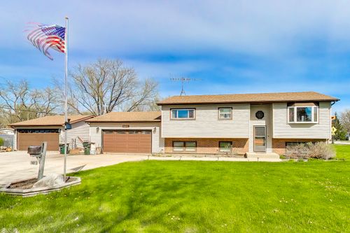 387 Lakewood Dr, Antioch, IL, 60002-1685 | Card Image