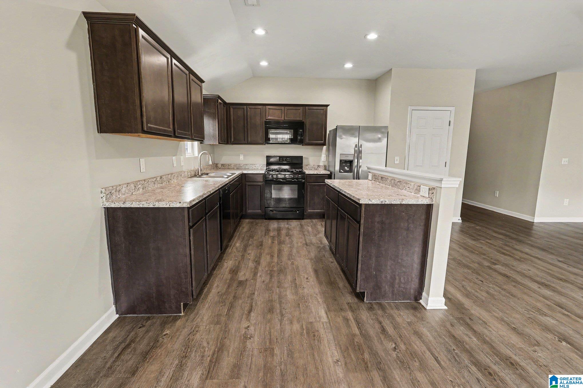 Residential in CALERA 5