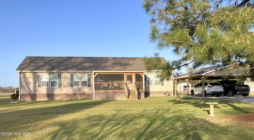 1406 White Oak River Rd, Maysville, NC, 28555-9324 | Card Image