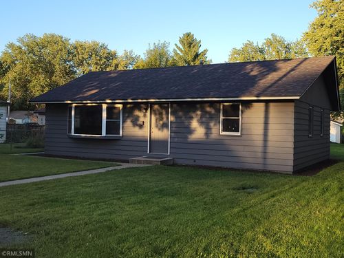 504 S Rum River Dr, Princeton, MN, 55371-2207 | Card Image