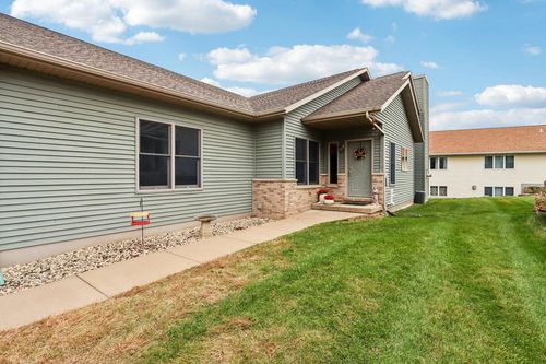 113 Jennifer Cir, Mount Horeb, WI, 53572-3431 | Card Image